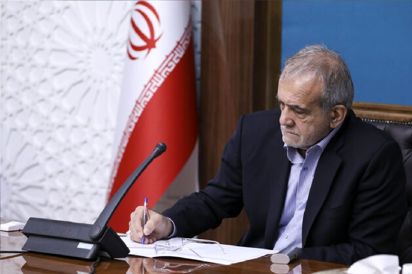 درخواست پزشكيان از خبرنگاران/از گفتن حقيقت نترسيد حتي اگر سنگين باشد